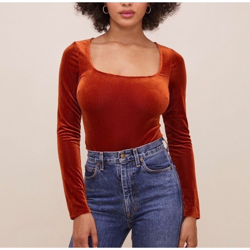 ASTR The Label Ribbed Velvet Square Neck Bodysuit Burnt Orange Medium AC15578